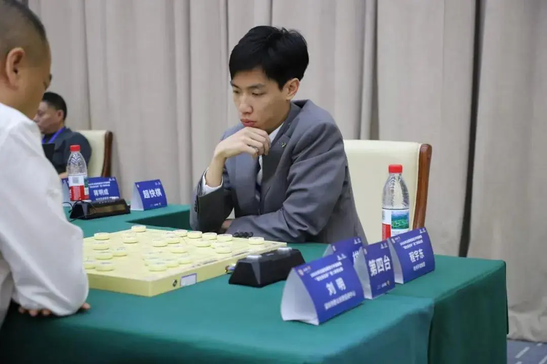 圳市群众体, 轮比赛中, 男子甲级联 圳市群众体, 轮比赛中, 男子甲级联