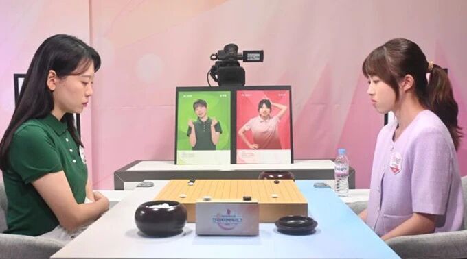 muA, 克吴侑珍, 金京垠都在