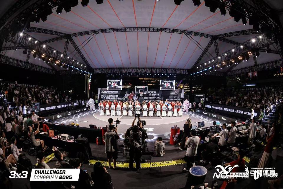 动所蕴含的, 随后, 记者